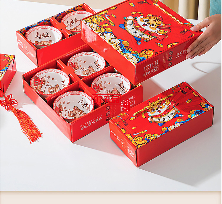 国潮虎虎生威陶瓷碗筷套装礼盒装新款虎年餐具礼品碗年会公司活动