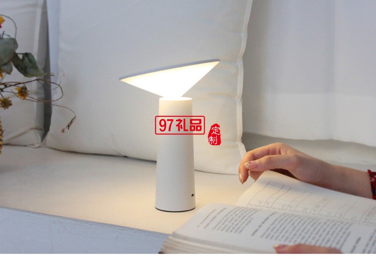 家用小I台灯学习护眼阅读LED台灯触摸创意USB充电小夜灯