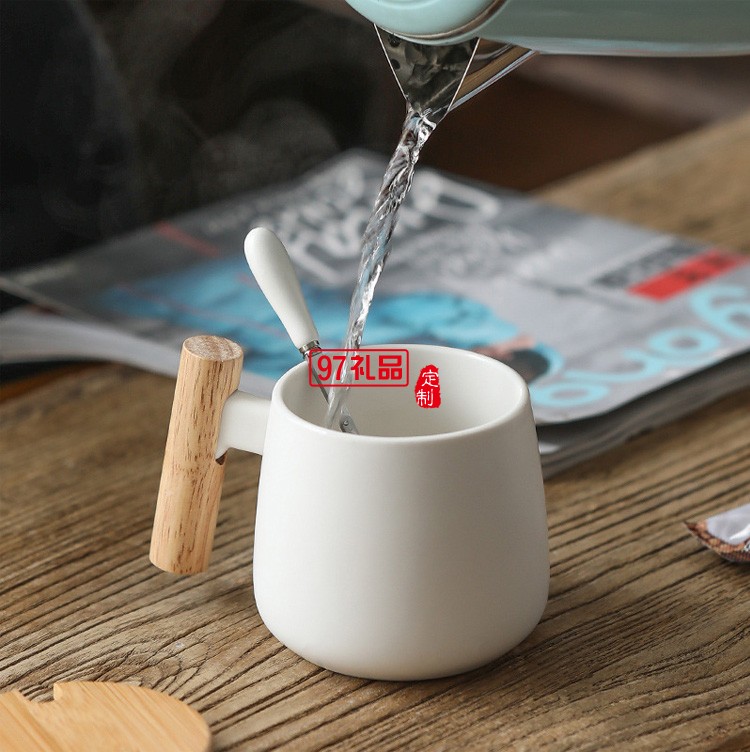木柄马克杯咖啡牛奶杯子办公商务广告礼品水杯陶瓷杯
