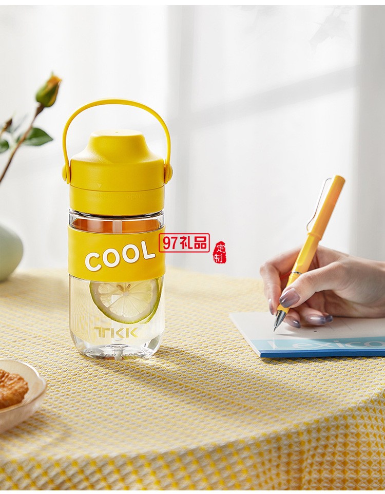TKK网红潮妈外带便携手提饮料奶茶杯子 创意大容量塑料吸管水杯