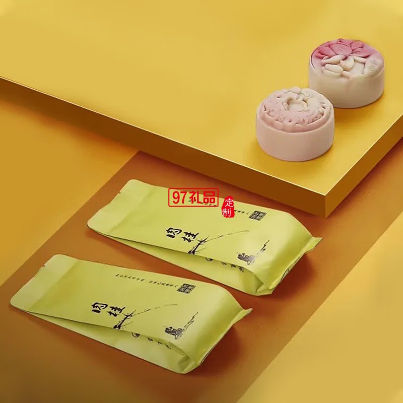 万春和望·月