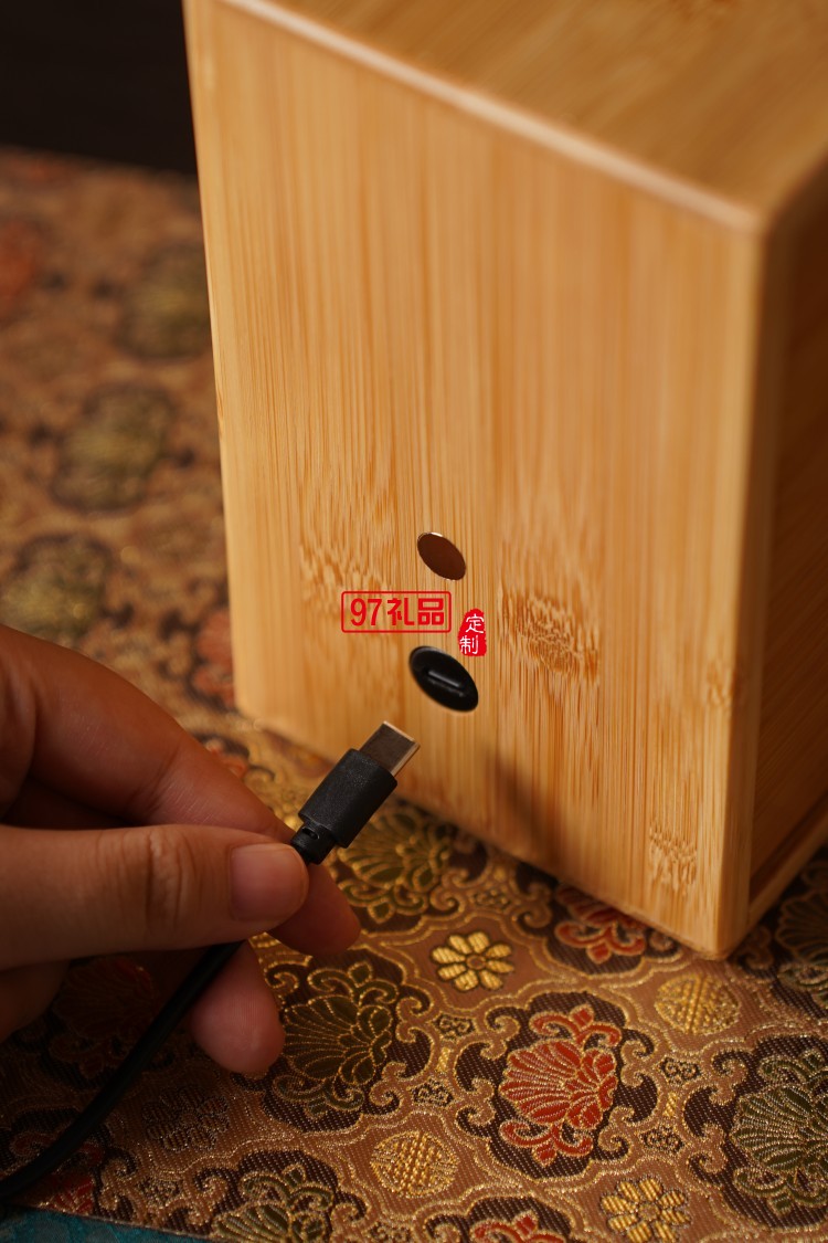 鹿鸣芳华新款月饼礼盒创意中秋节礼品盒高端国风月饼定制